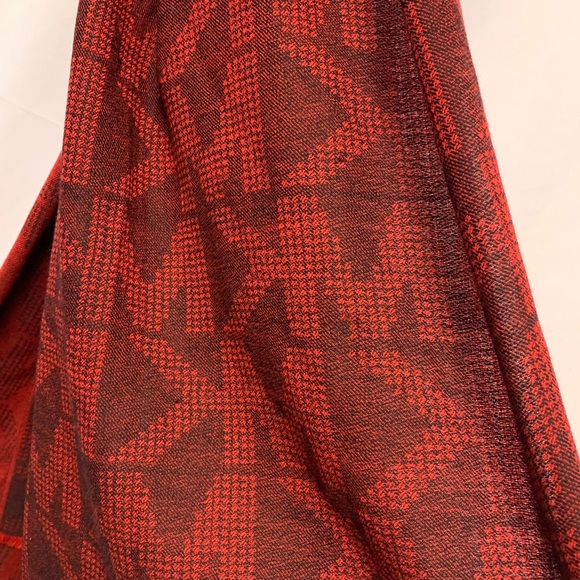 Michael Kors scarf - Picture 4 of 7
